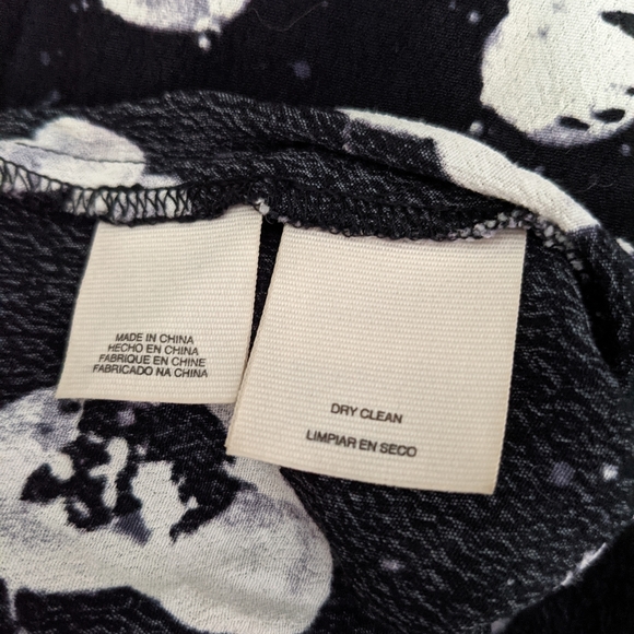 RACHEL Rachel Roy Sleeveless Flowy Blouse - Picture 4 of 6